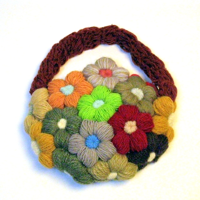 【毛糸バッグ】手編みの手作りバッグ ニットのお花の毛糸バッグ（ニット）