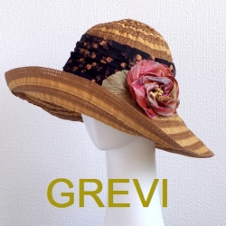 【グレヴィ GREVI  ハット】花　コサージュ付のブレードハット フラワー つば広 イタリア直輸入 UV帽子 紫外線防止 フィレンツェ＜GREVI ブレード 帽子 公式ショップ＞★送料無料