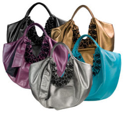 大人気！バラモチーフホーボーバッグ