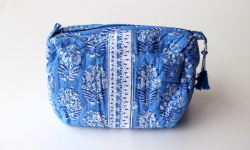 【ＡＮＯＫＨＩ】アノーキのコスメポーチ・Lサイズ/ブロックプリント/ コットン100％のＡＮＯＫＨＩのキルティングポーチ ★メール便対応