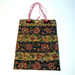 【ハンドメイドバッグ】手作りバッグ キルティング風の手作りバッグ（トート）