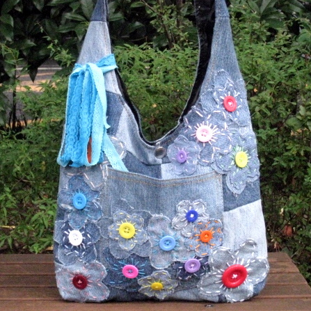 790 フローレンス　花柄デニムリメイクバック　ハンドメイド 790 フローレンス様専用 花柄デニムリメイクバック ハンドメイド