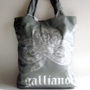 【GALLIANO】ガリアーノのトート・レザーバッグ グレー ミラノで買付けの並行輸入バッグ★送料無料