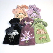 【めがねケース】花モチーフのついた携帯ケース イタリア・フィレンツェ老舗TAFで買い付け【メール便対応】