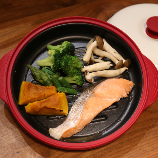 電子レンジ専用調理器 らくらくクック