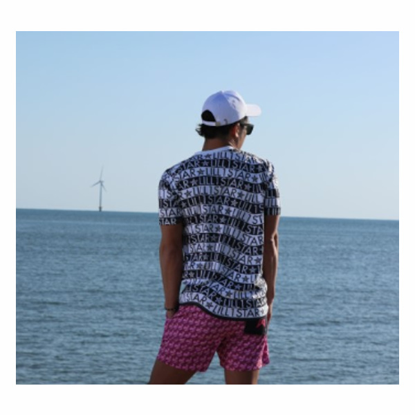 リルワンスター Lill one STAR ワンスターTシャツ モデル画像