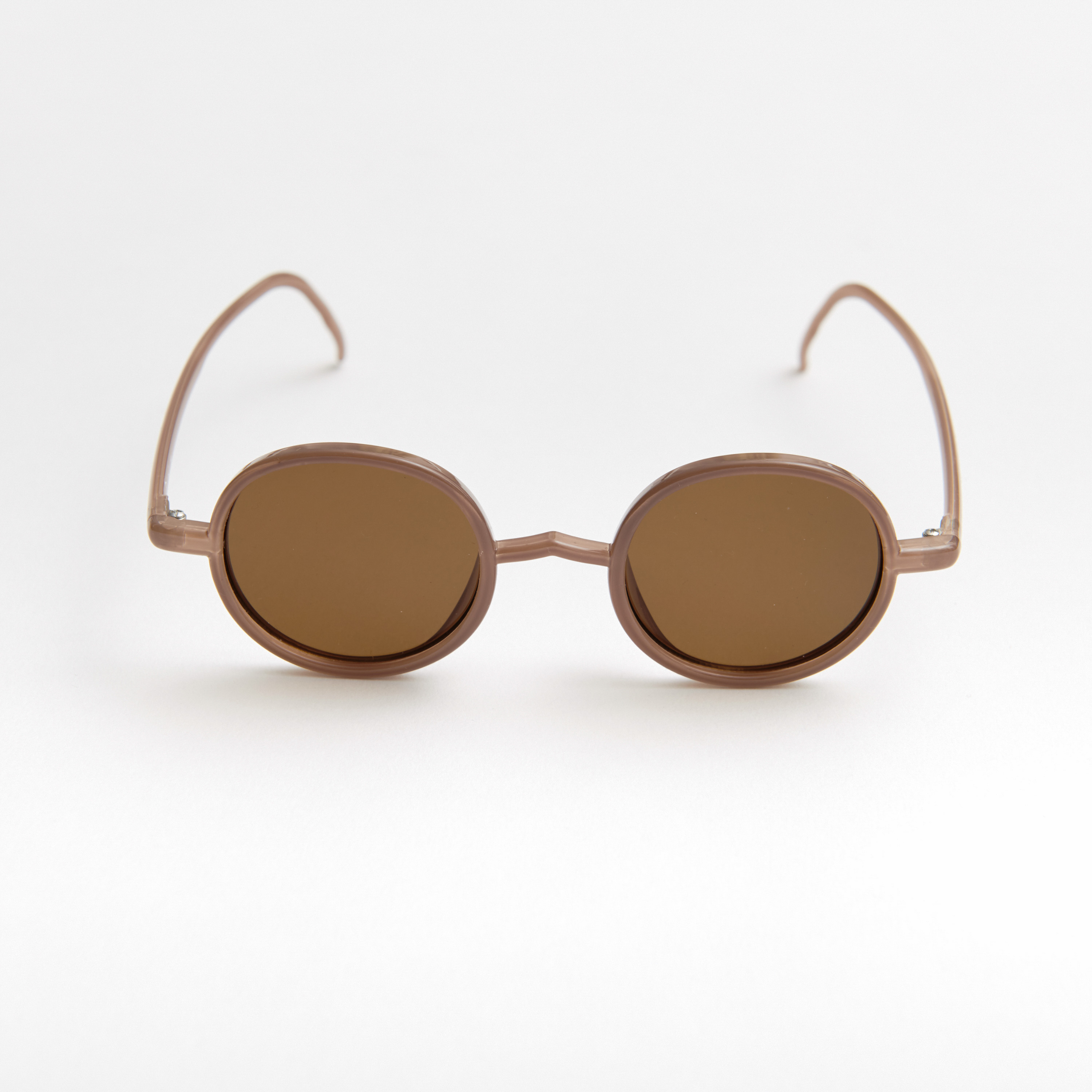 Ciqi Gordon Almond Sunglasses ゴ ードン アーモンド シキのサングラス