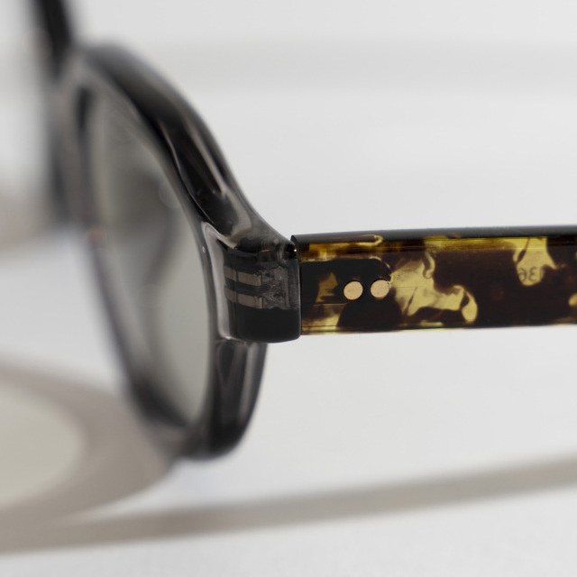 IAN Gray Demi / Gray Lens sunglasses《イアン グレーデミ グレー