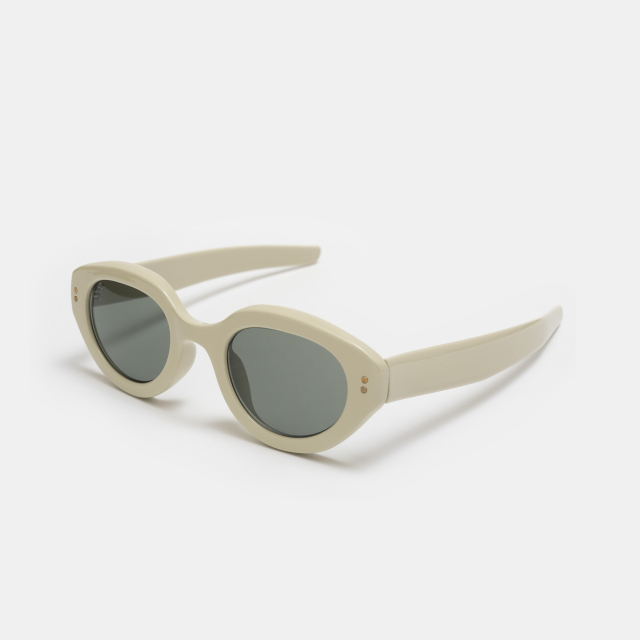 VANESSA Ivory Gray Lens sunglasses 《ヴァネッサ アイボリー グレーレンズ サングラス》