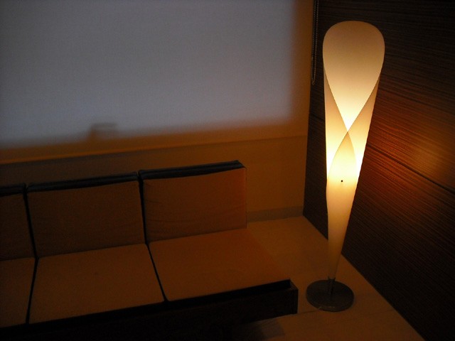 フロアランプ・シャンデリア・シーリングライト・ペンダントライト・スタンドライト・インテリア照明・照明器具・間接照明