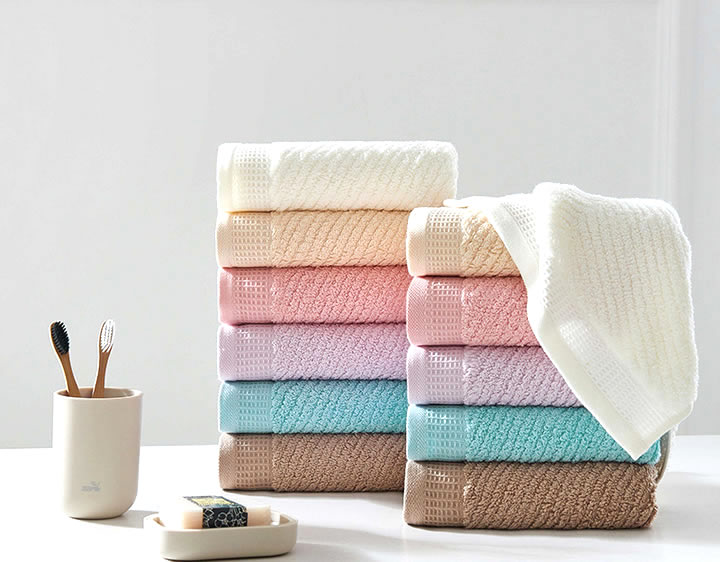 お洒落な高級長綿タオル Towel4 フェイスタオル　クリーム 会員価格