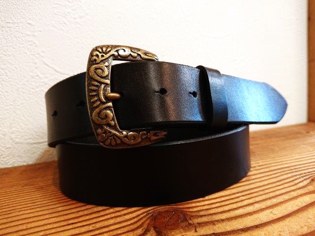 栃木レザーベルト　オイル多脂革　38ｍｍ　ウエスタン柄バックル（アンティークカラー）付き　革ベルト【革カラーが選べます】