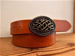 栃木レザーベルト【キャメルブラウン】38ｍｍ　IVAN TROPHY BUCKLE Victorian　バックルカラーが選べるベルトセット