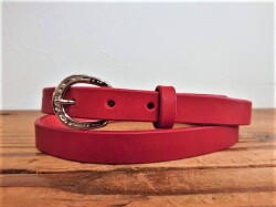 ナローベルト  栃木レザー　20ｍｍ【レッド】剣先40cm ロングタイプ　カシメ留め