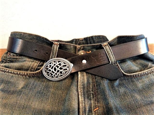 栃木レザーベルト【ブラック】38mm IVAN TROPHY BUCKLE Victorian