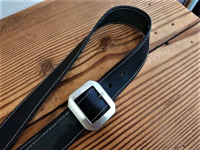 栃木レザー ギターストラップ バックル式 ステッチデザイン