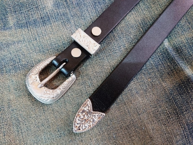 ナローベルト 3ピースバックル栃木レザー 20mm【ブラック】剣先40cm