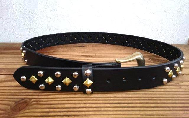 スタッズベルト ラウンド＆ピラミッドスタッズ 【ベルトカラーが選べます】 