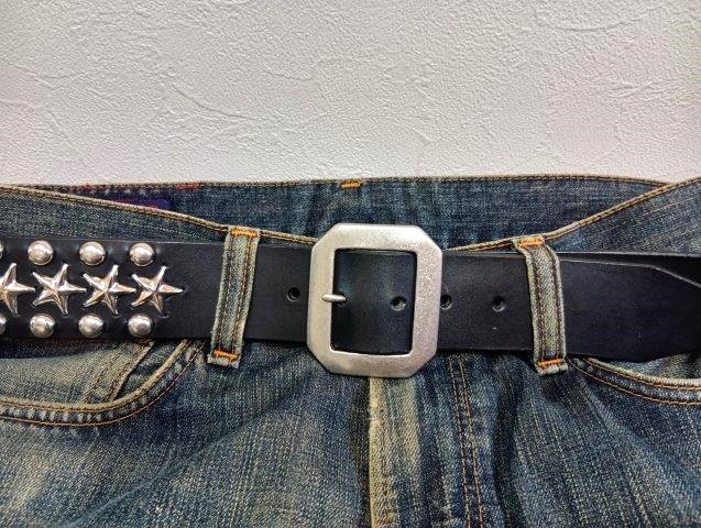 スタッズベルト ラウンド＆シルバースタースタッズベルト