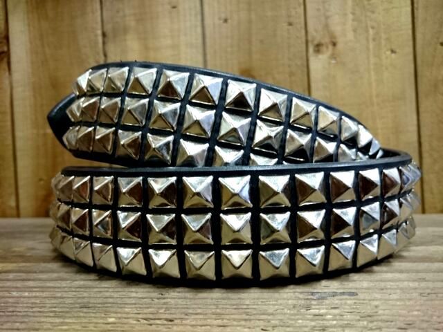 ピラミッドスタッズベルト 3連シルバースタッズ 【ブラック】