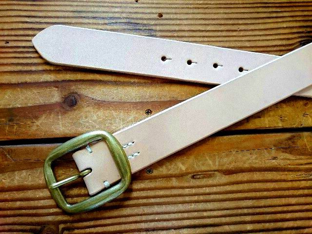 栃木レザーベルト【ヌメ革／サドルレザー】【生成】38mm 真鍮