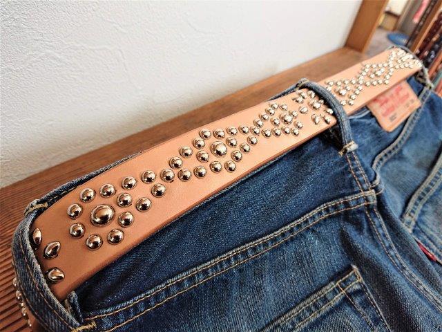 栃木レザー ヌメ革 【ナチュラル】 35mm スタッズベルト デザイン