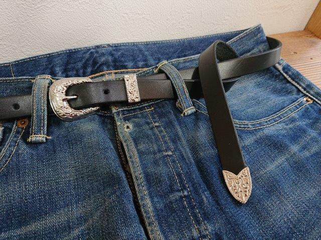 ナローベルト  3ピースバックル栃木レザー　20ｍｍ【ブラック】剣先40cm ロングタイプ　カシメ留め