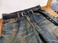 栃木レザーナローベルト 剣先ポイントスタッズ　ピラミッドデザイン 20ｍｍ／25ｍｍ　剣先ロングタイプ【ブラック】　カシメ留め