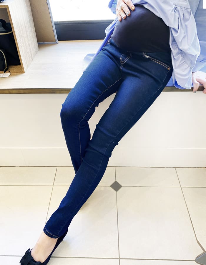 スーパーストレッチ・美脚デニムの着用写真