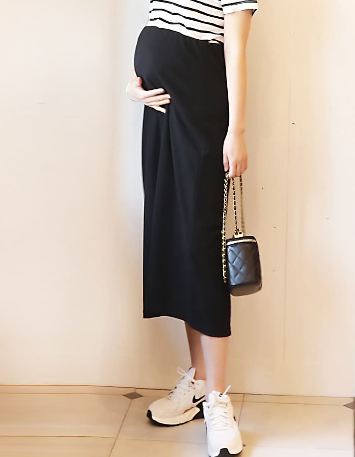 シルエットが抜群に綺麗な「美人顔」ナロースカート