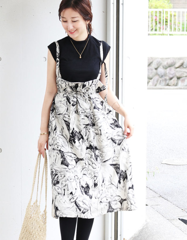 ビューティリネン・サロペットスカート