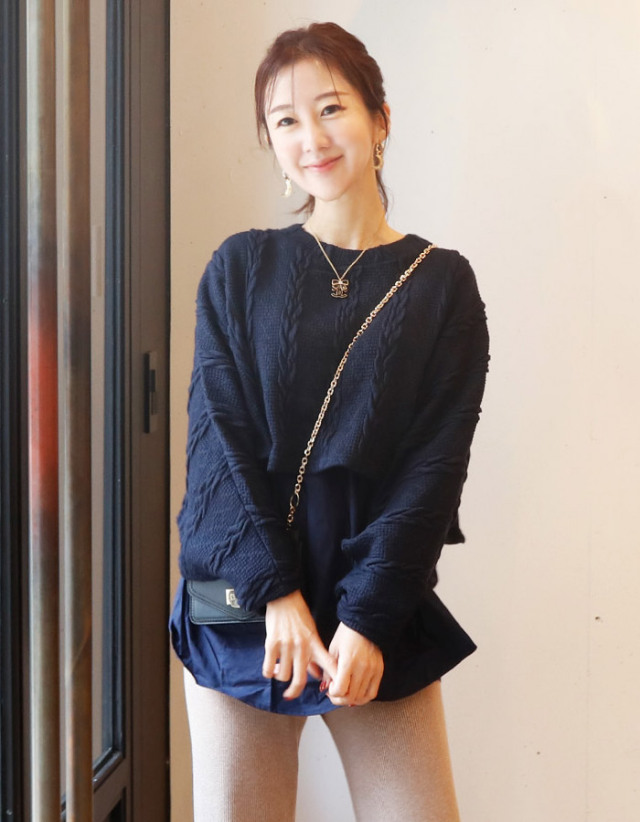 ジジ・ケーブル編みトップス