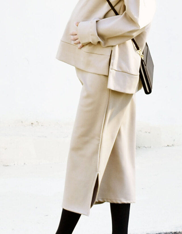 レイ・オトナの綺麗め裏起毛サイドスリットスカート