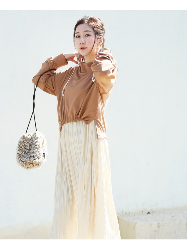 授乳服・マタニティ＞ショコラ・異素材ドッキングパーカー＆プリーツ