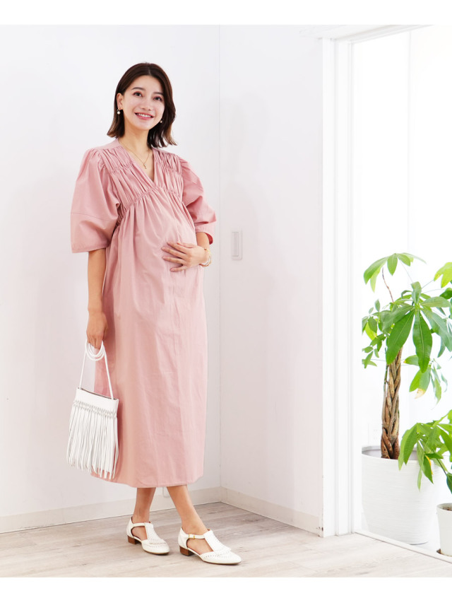 人気完売品★ 【産前・産後対応】マタニティ／シャーリングVワンピース★未使用品 LEPSIM｜【産前・産後対応】マタニティ/シャーリングVワンピース