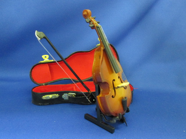 旧商品　　■コントラバス　13cm