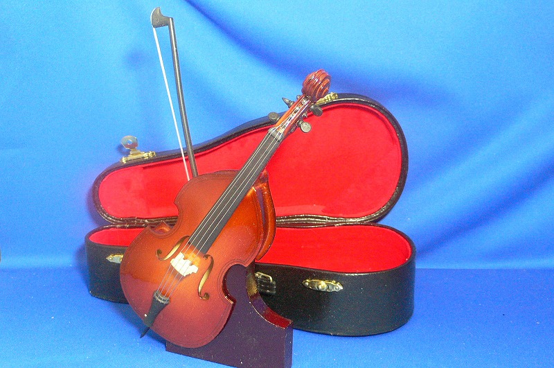 コントラバス　１９cm