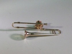 立体型ピンズ　トロンボーン