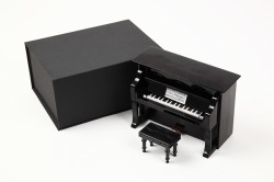 アップライトピアノ　14.5cm　黒