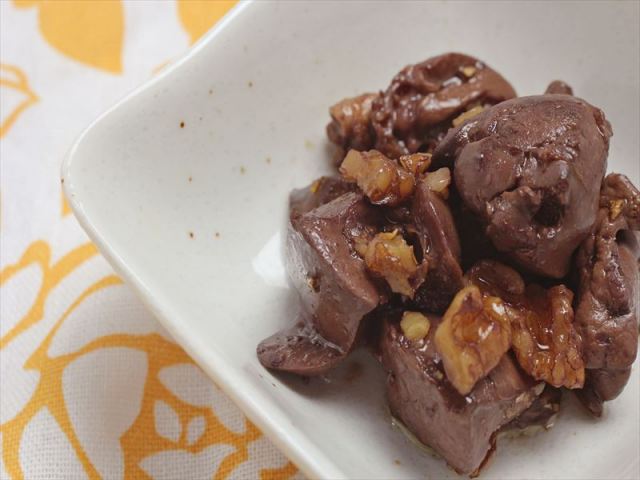 【レバーが好きになる】安全飼育鶏レバーと有機くるみ煮