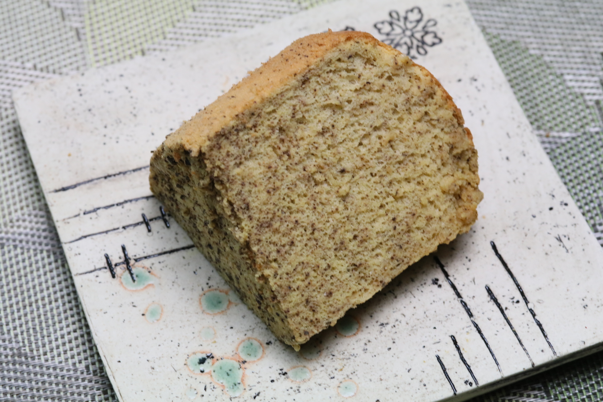 【冷凍・グルテンフリー】玄米粉と有機豆乳のシフォンケーキ（和紅茶）