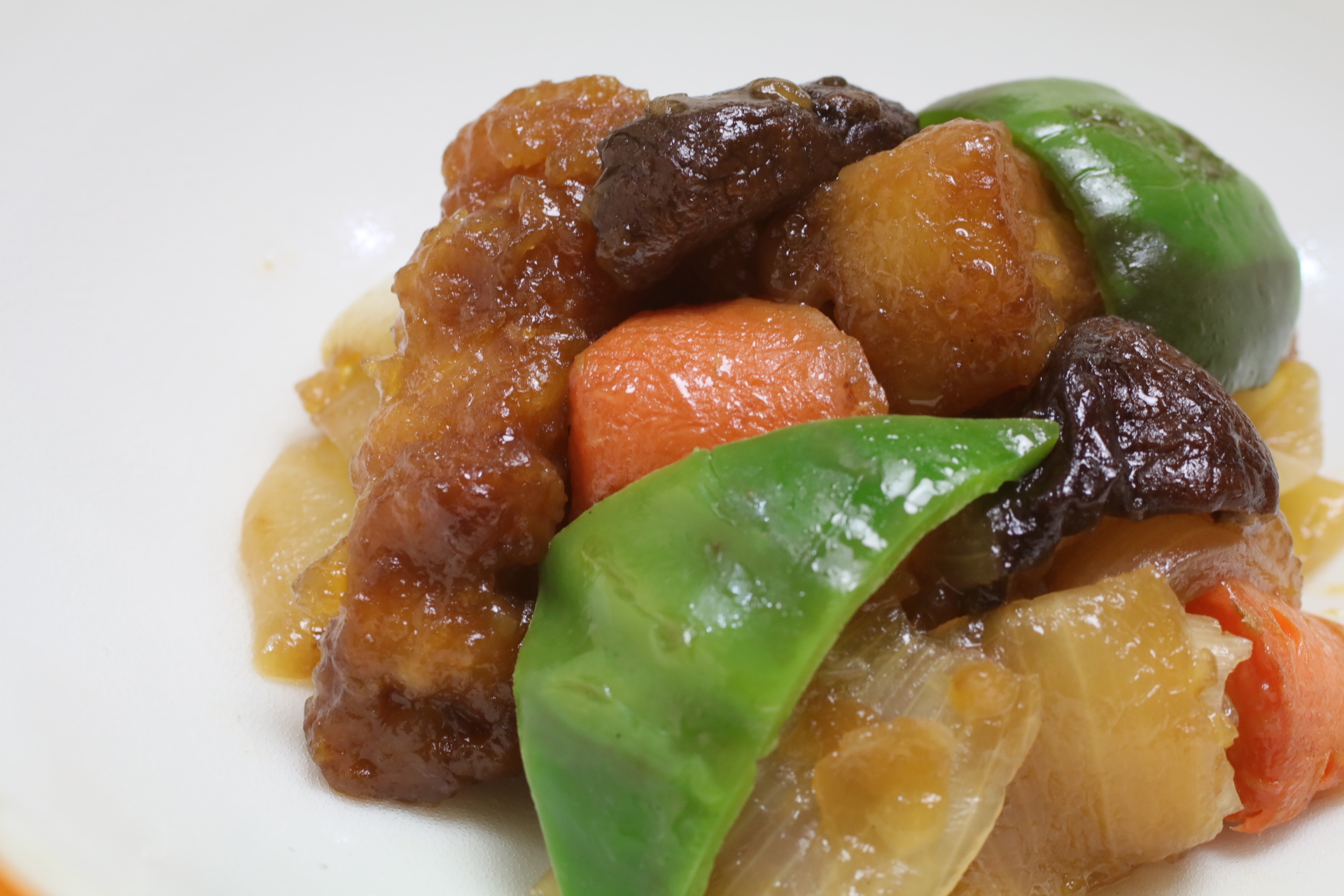 【無添加中華】安全飼育豚と野菜の酢豚　米酢仕立て