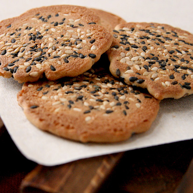 金沢百縁煎餅「ごま」　６枚入り