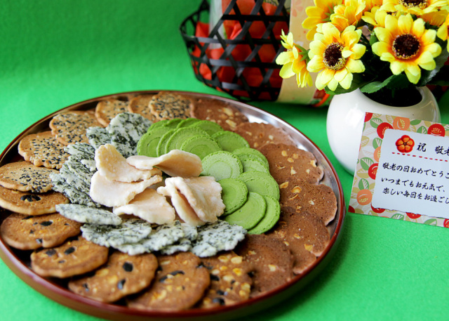 ●敬老の日限定●送料無料　金沢煎餅詰め合わせ　１５種類１５袋入り