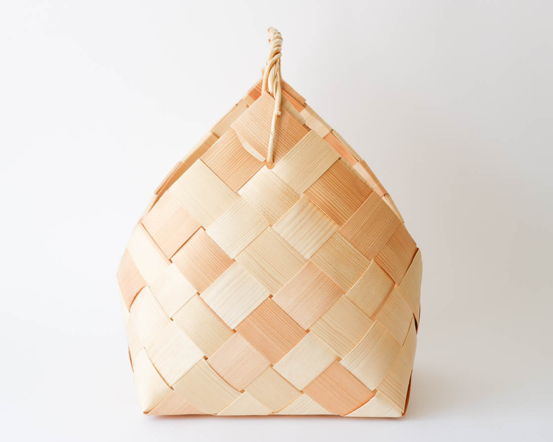 エストニア パイン 焚き木かご