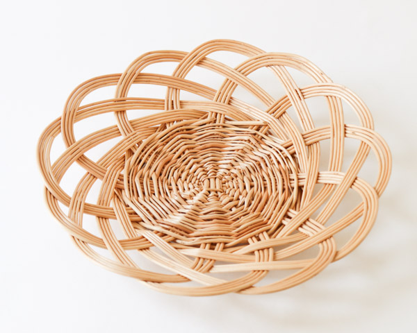 リトアニア ラウンド プレート (L)