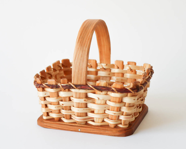 手付き籠 ノルウェー handkipe｜手付きかご