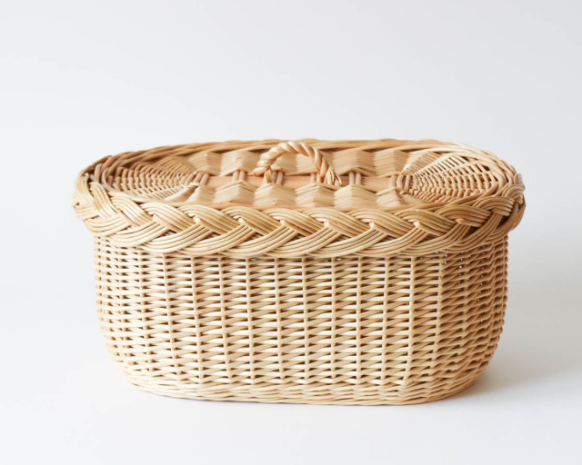 ラトビア オーバルバスケット (蓋つき)