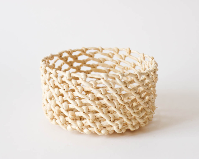 スロバキア corn husk ラウンド 12cm (透かし)