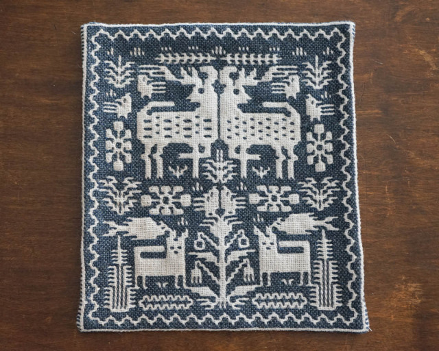 クッションカバー｜ルドガルダ・シエンコ